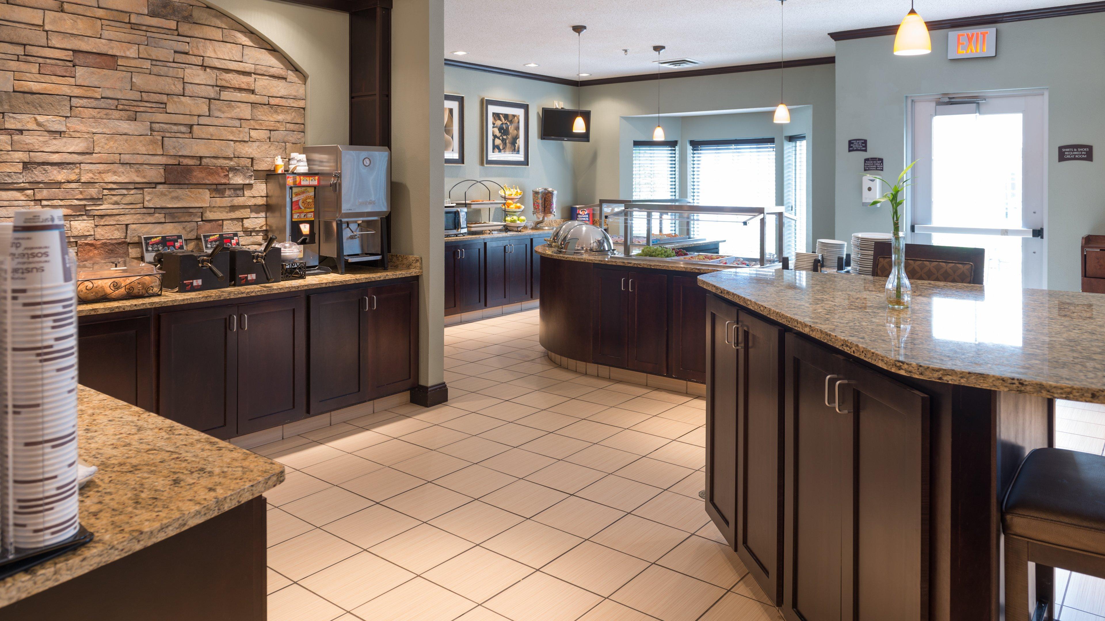 Staybridge Suites Fargo By Ihg Buitenkant foto